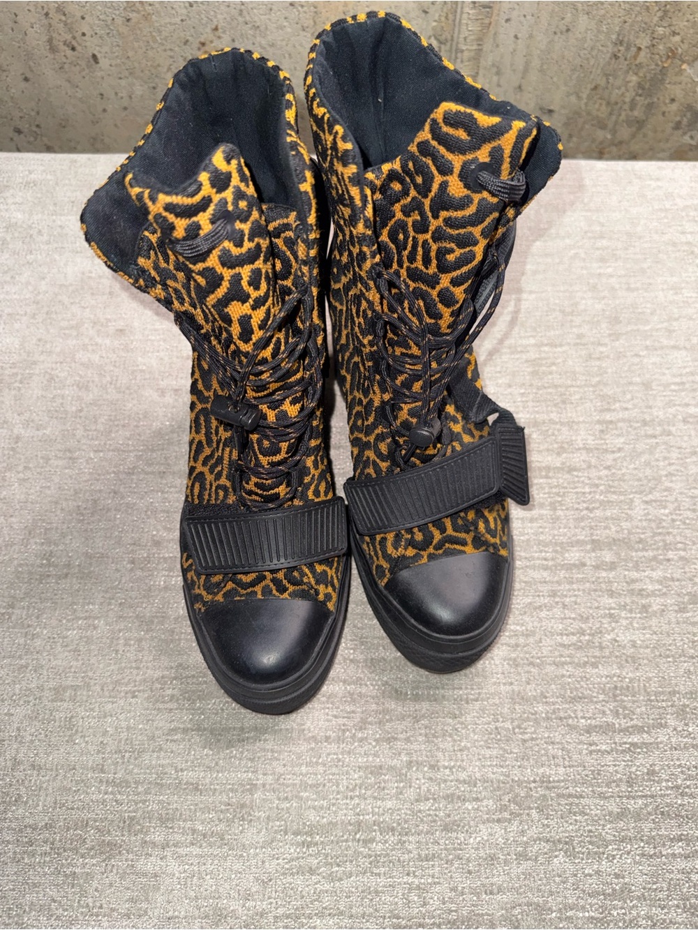 Converse GR82 X-Hi Leopard Platform Heel Boots Women’s 8 571164C Rare